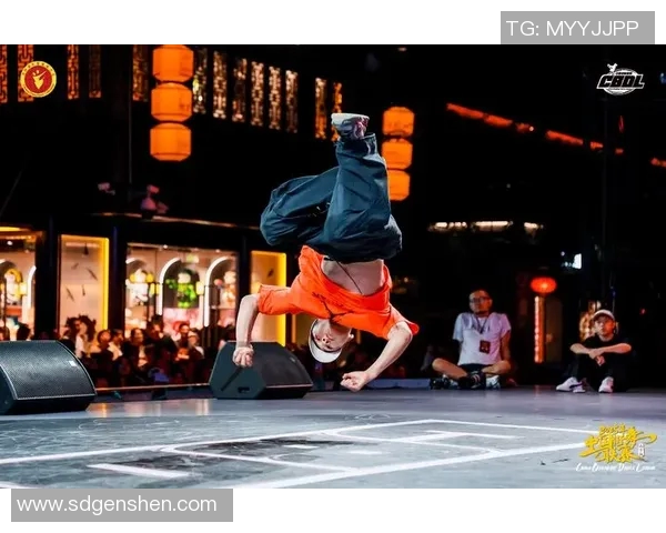 南京街舞队防守策略深度解析与街舞文化的融合探讨 南京街舞队防守策略深度解析与街舞文化的融合探讨