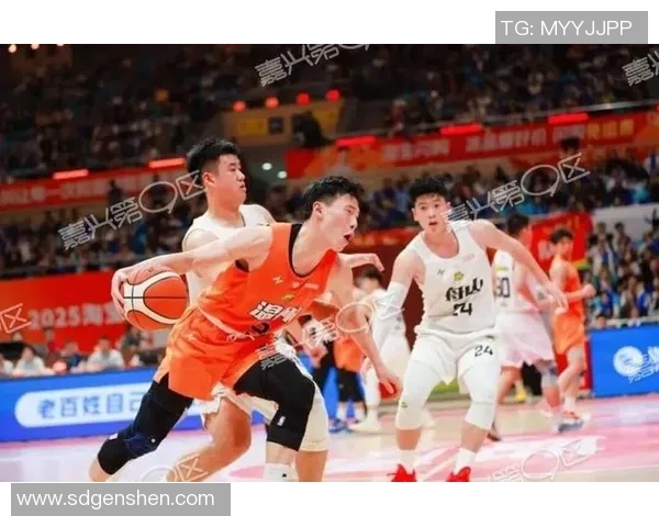 杭州篮球队在精英赛中以68分稳居积分榜首位,展现强劲实力 杭州篮球队在精英赛中以68分稳居积分榜首位,展现强劲实力