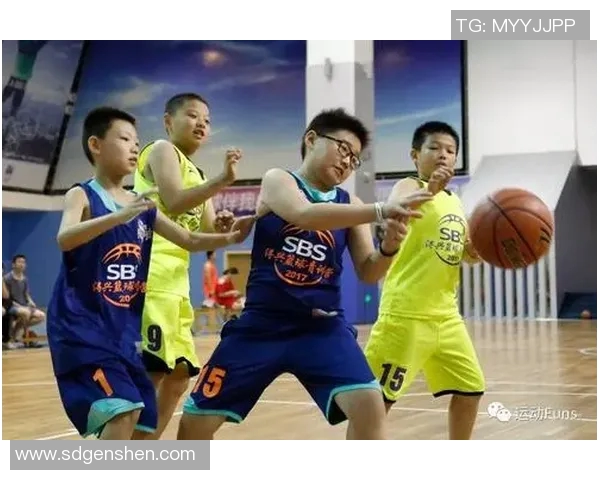 重庆篮球队灵活性变革引发热议探索新战术与团队协作的未来发展 重庆篮球队灵活性变革引发热议探索新战术与团队协作的未来发展