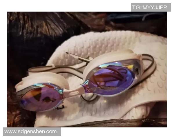 游泳装备选择指南如何挑选适合自己的泳镜泳帽及泳衣